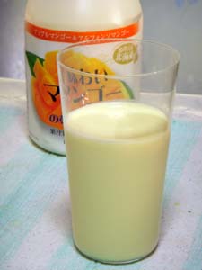 新札幌乳業　味わいマンゴー　のむヨーグルト