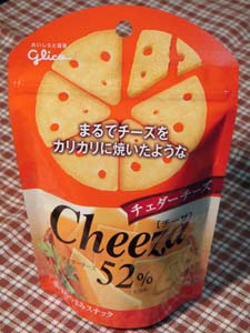 グリコ　チーザ　チェダーチーズ